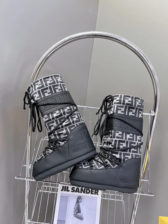 Fendi Shoe 